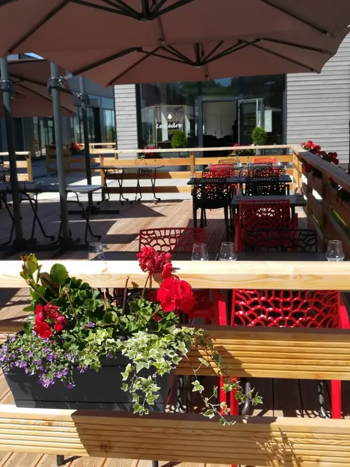Intérieur du restaurant Le Cèdre